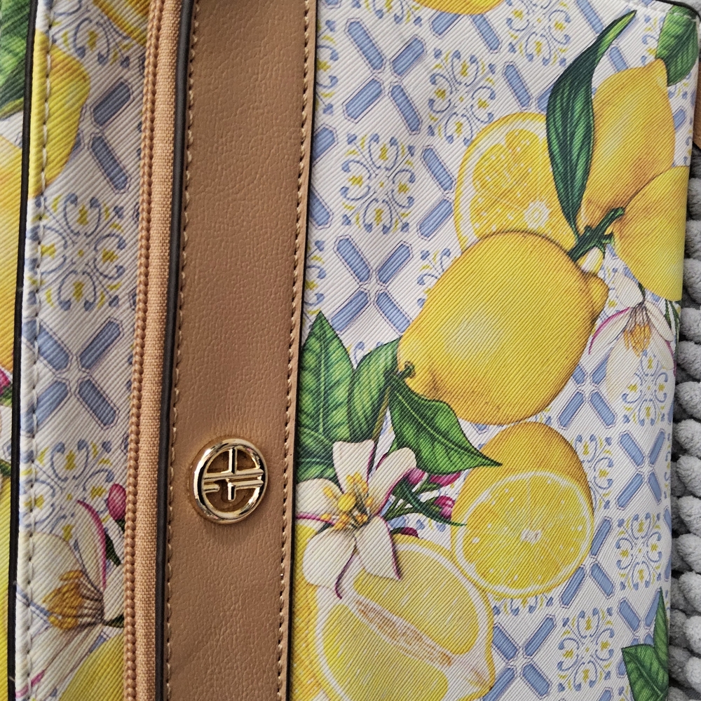 NWOT Giani Bernini Lemon Print Crossbody Bag - Picture 12 of 16